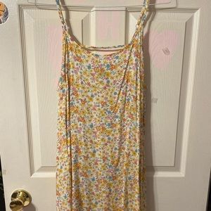 Floral, flowy, chiffon dress